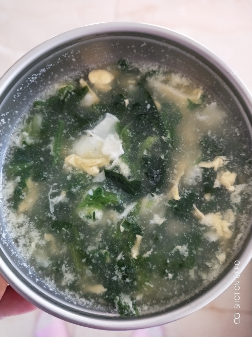 菠菜鹌鹑蛋汤