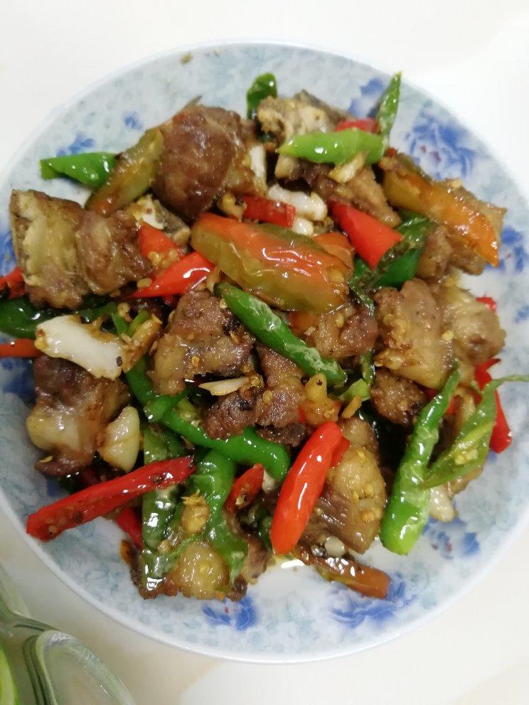 辣椒炒排骨