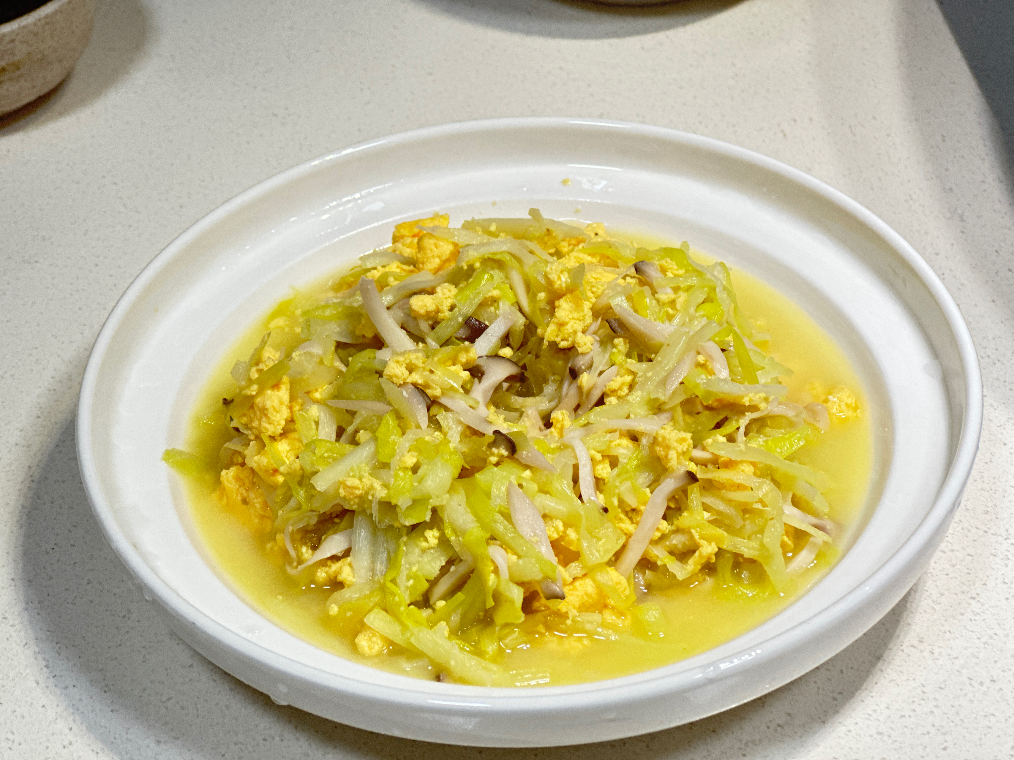 小美家常菜第六十三道——韭黄炒鸡蛋的做法