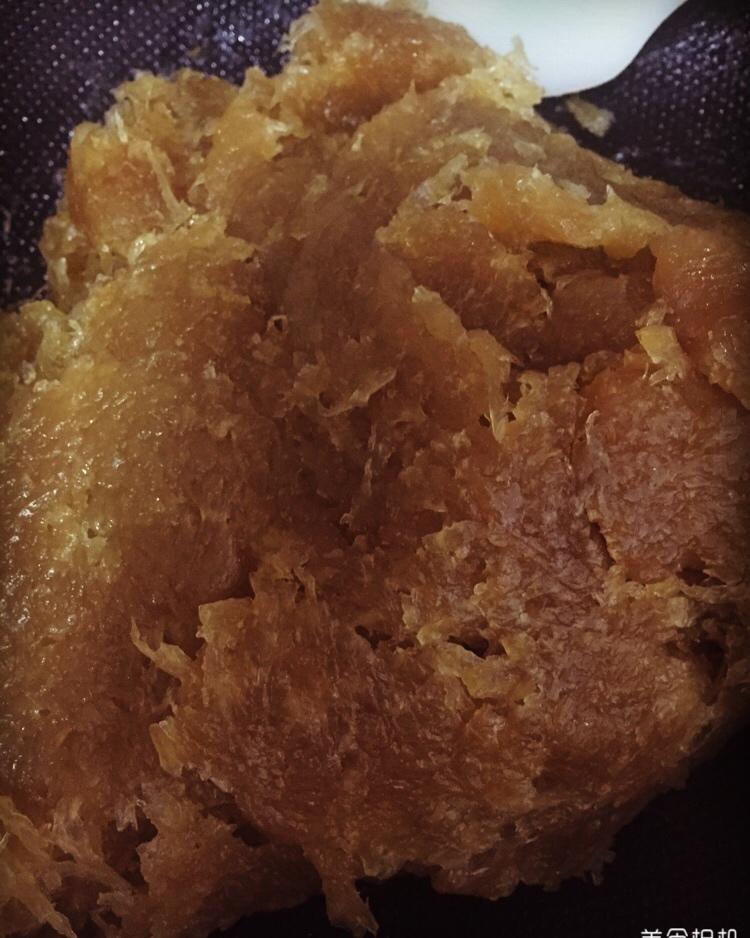 广式月饼—蛋黄冬翅月饼