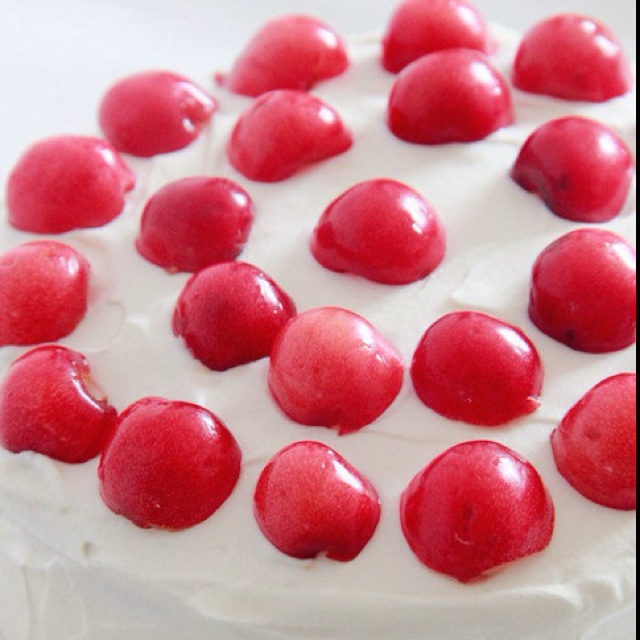 奶油水果装饰蛋糕