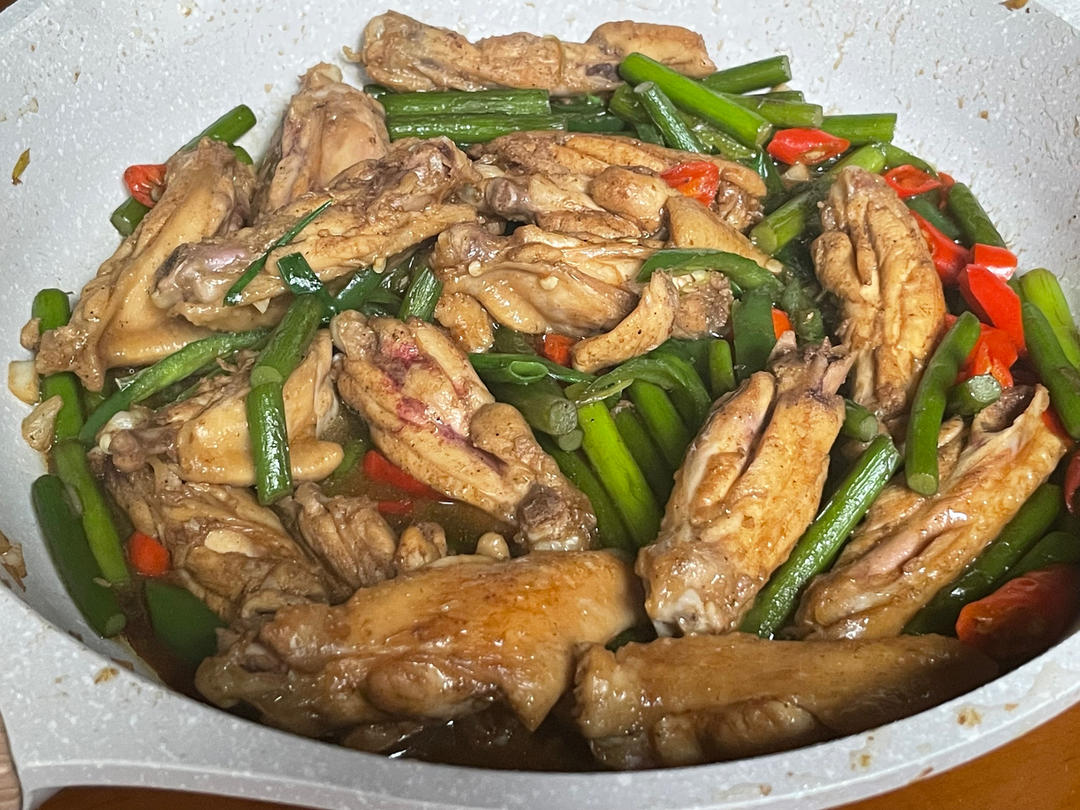 蒜香鸡翅，这才是鸡翅最好吃的做法