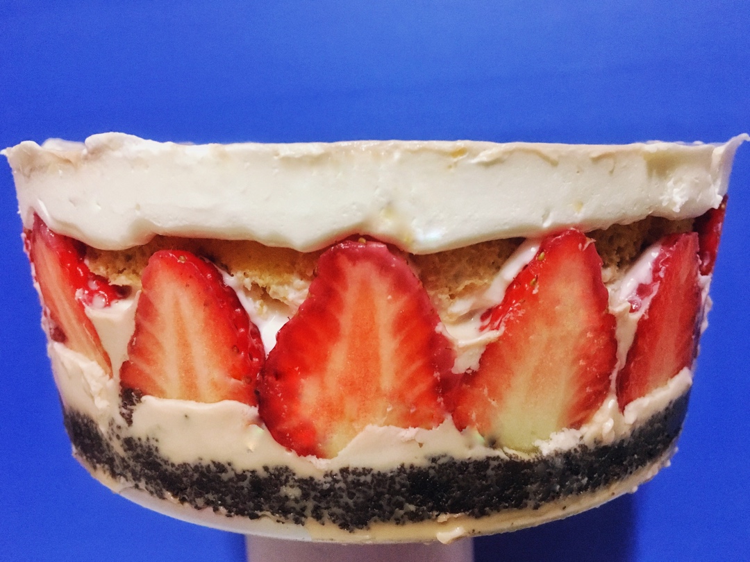 奥利奥草莓酸奶慕斯蛋糕（6寸）