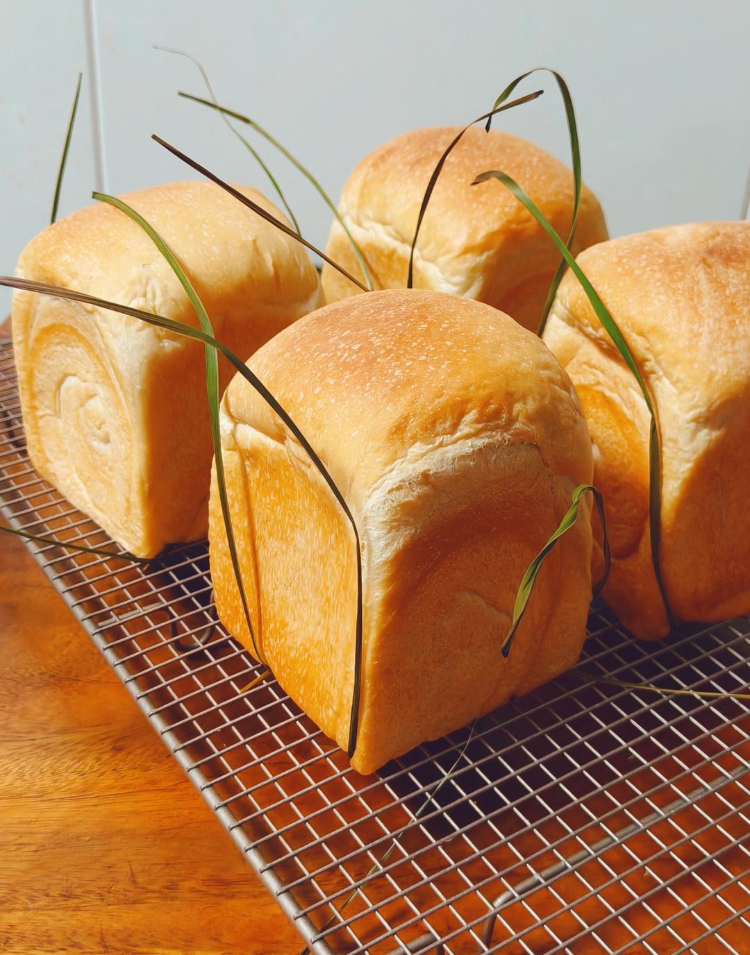 金桔香茅吐司（65度汤种），80%含水量