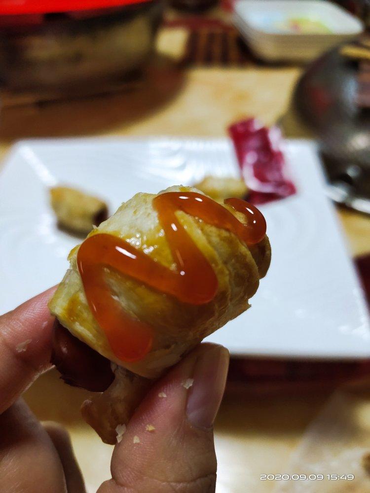 香肠酥皮卷：手抓饼皮还能这样吃，不用和面快速搞定早餐