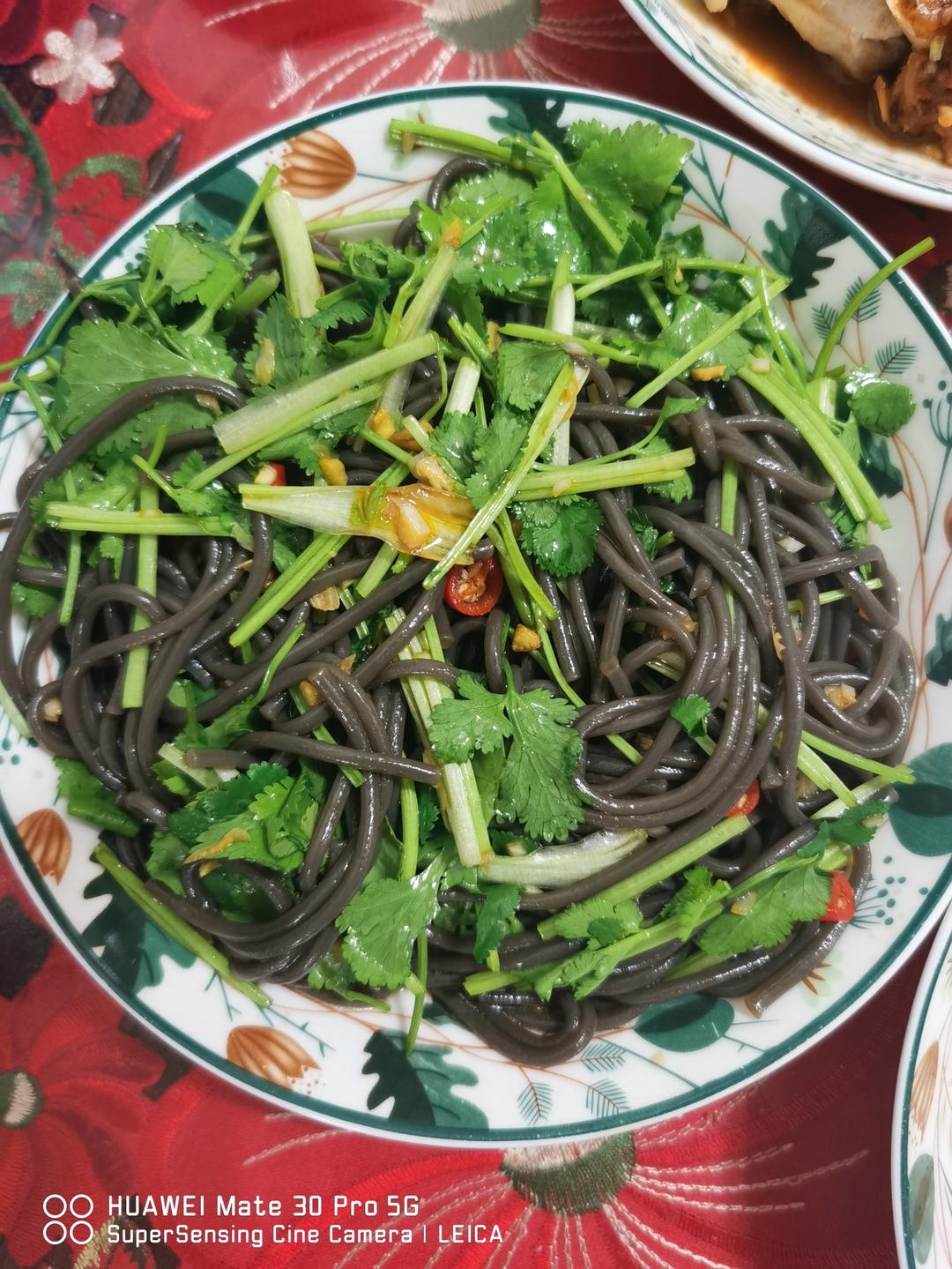 减脂爽口的凉拌蕨根粉！也太好吃了吧！！