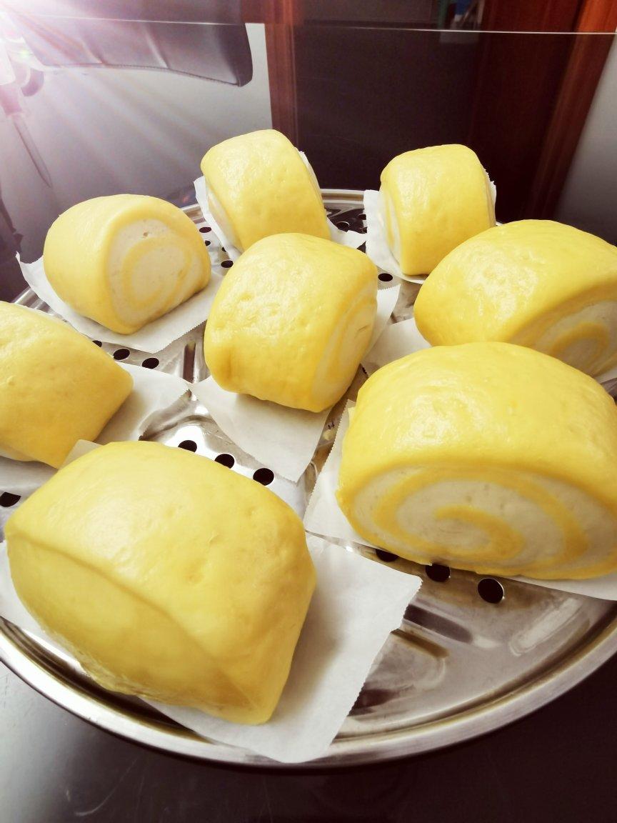 像面包般柔软的奶香馒头（最简单的揉面做法)