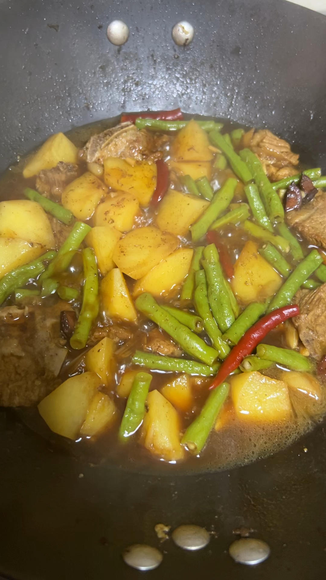 硬菜代表--排骨炖豆角土豆（豆角焖面胚子）