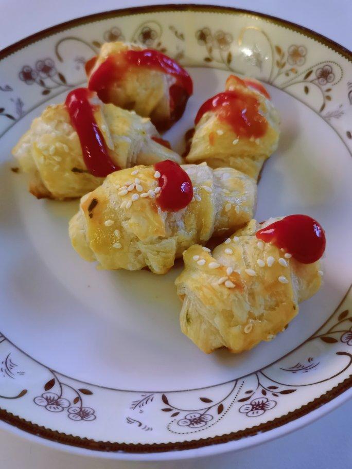 烤箱-香肠可颂🥐（手抓饼版）