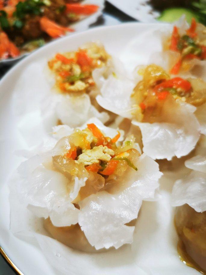 邢白做的樱花水晶蒸饺