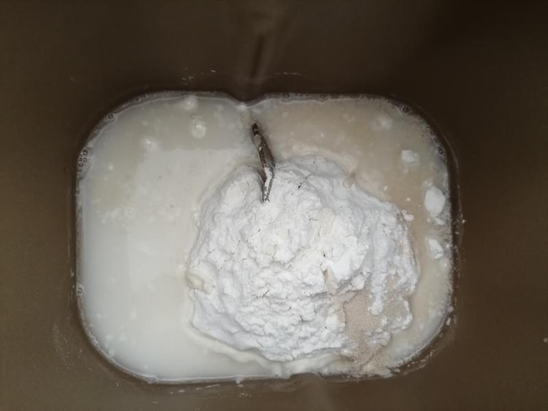 纯奶手撕吐司的做法 步骤1