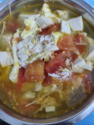 西红柿金针菇豆腐汤的做法 步骤10