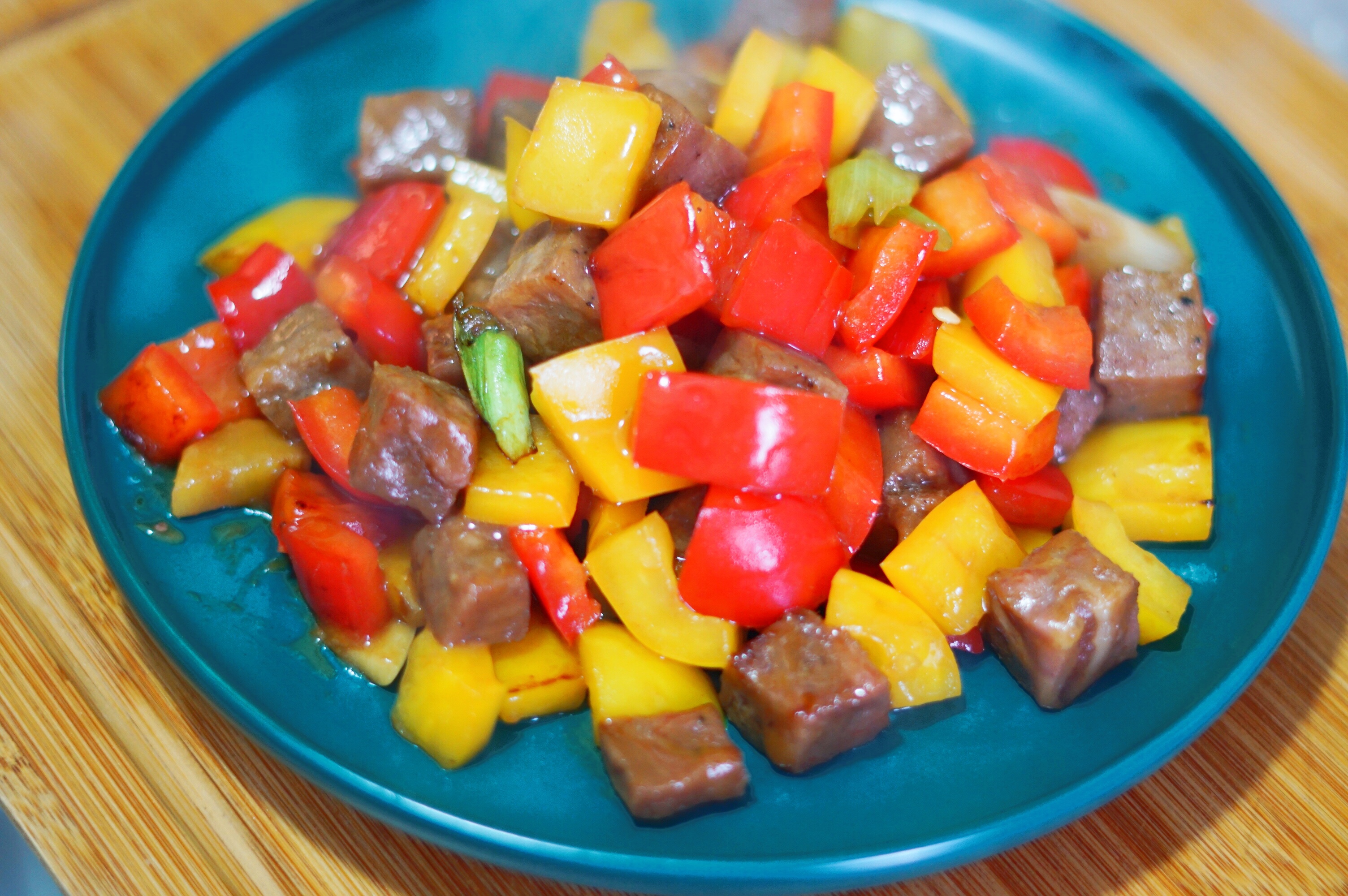 减脂餐➡️彩椒牛肉粒的做法