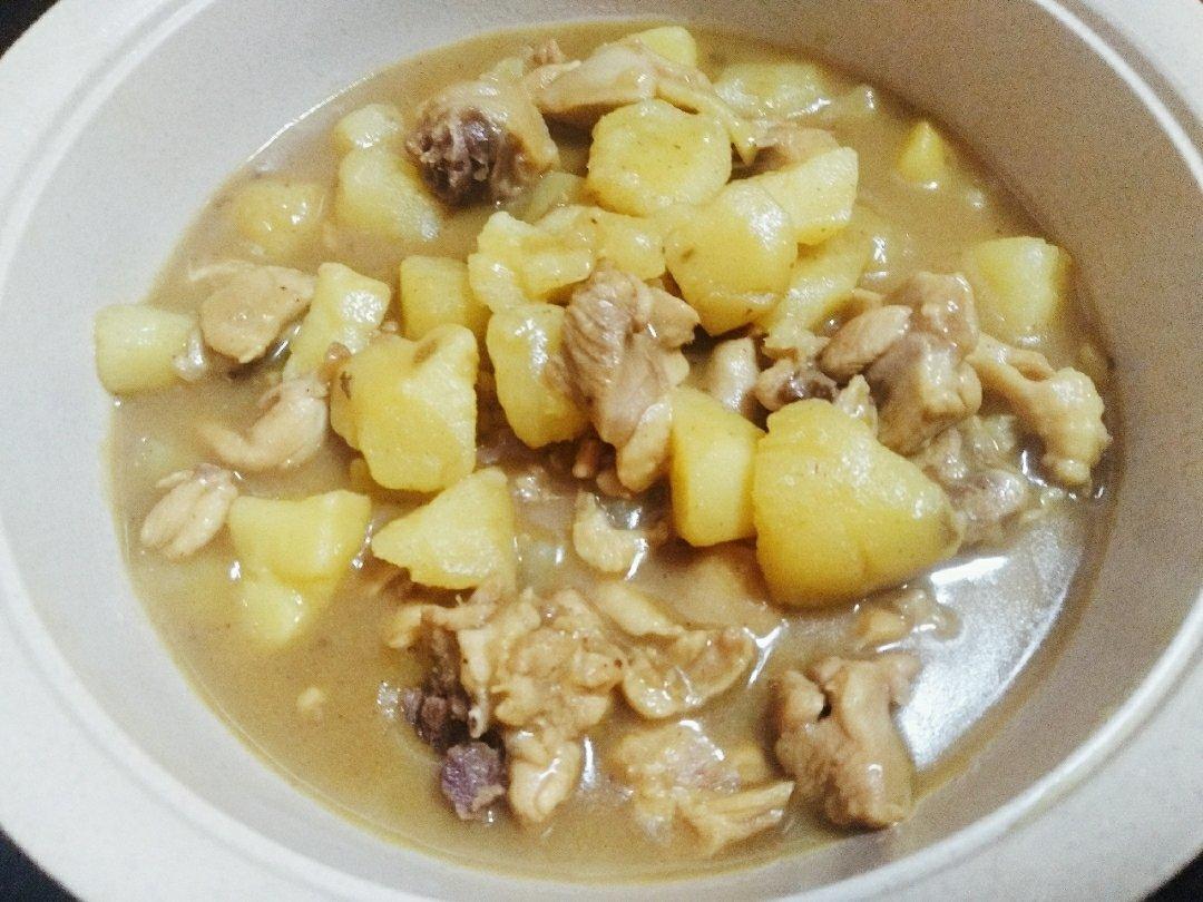 咖喱鸡块饭