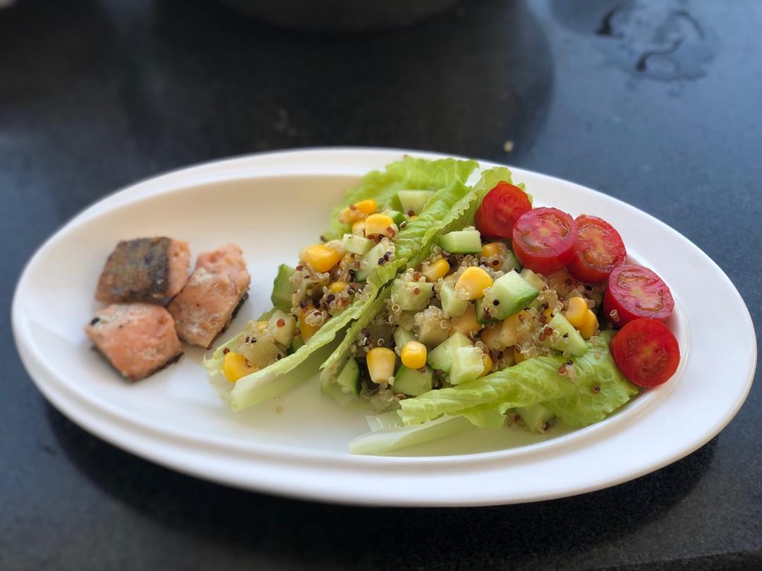 豌豆酸黄瓜藜麦沙拉 | 免沙拉酱