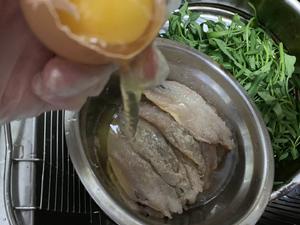 雪菜黄鱼煨面的做法 步骤3