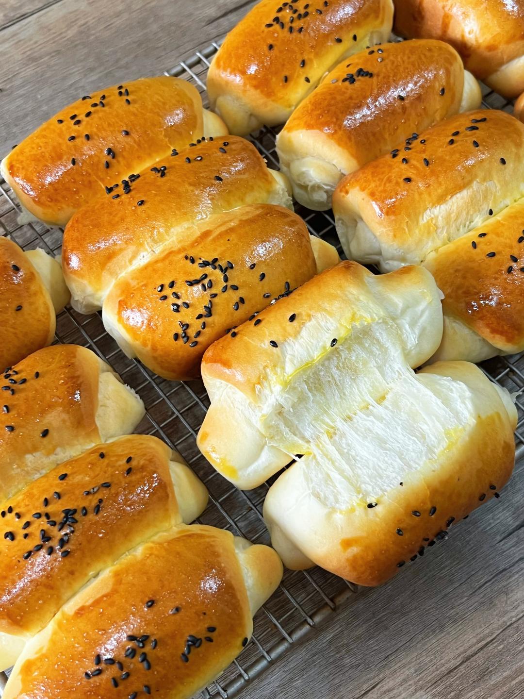 纯奶手撕吐司的做法 步骤1