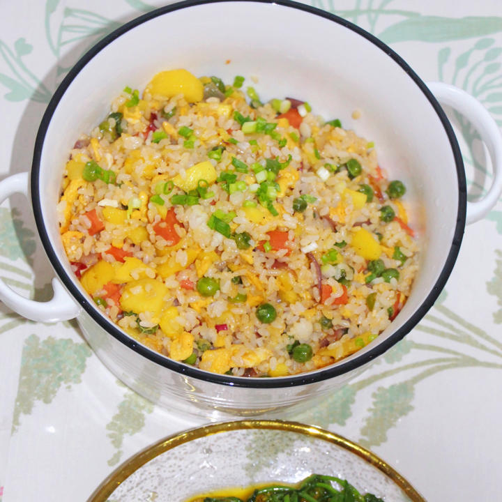 虾仁菠萝炒饭