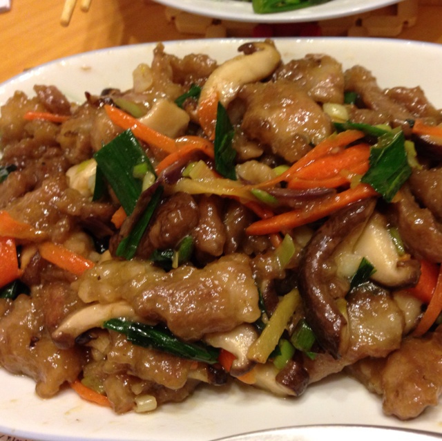 胡萝卜青瓜炒肉片