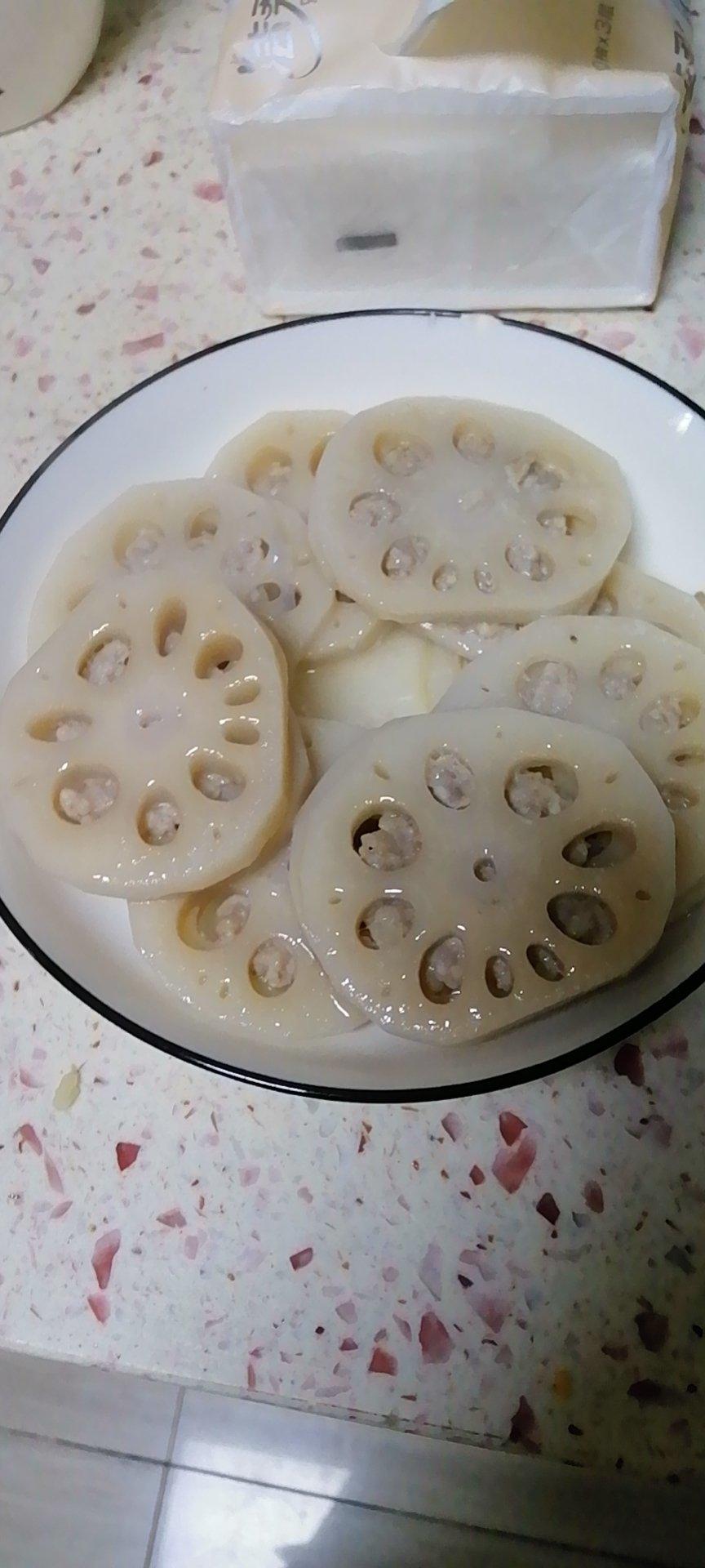 蒸藕夹肉