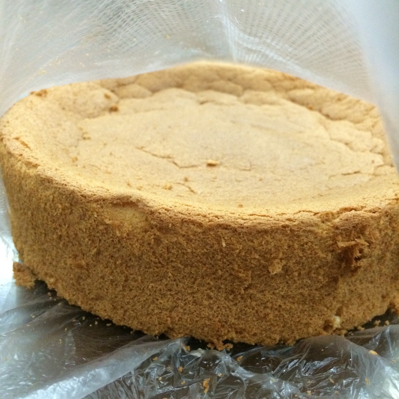 烤箱做蛋糕（戚风蛋糕的做法）