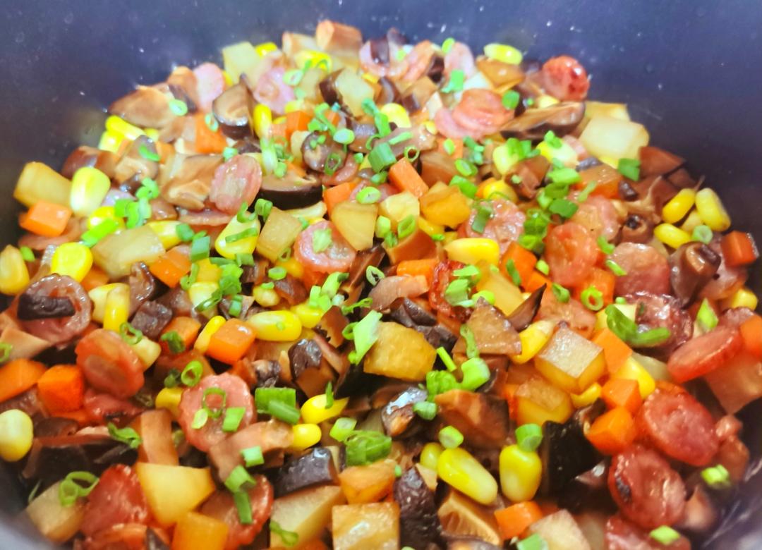 懒人必备～电饭煲腊肠焖饭