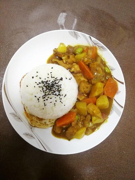 咖喱鸡肉饭