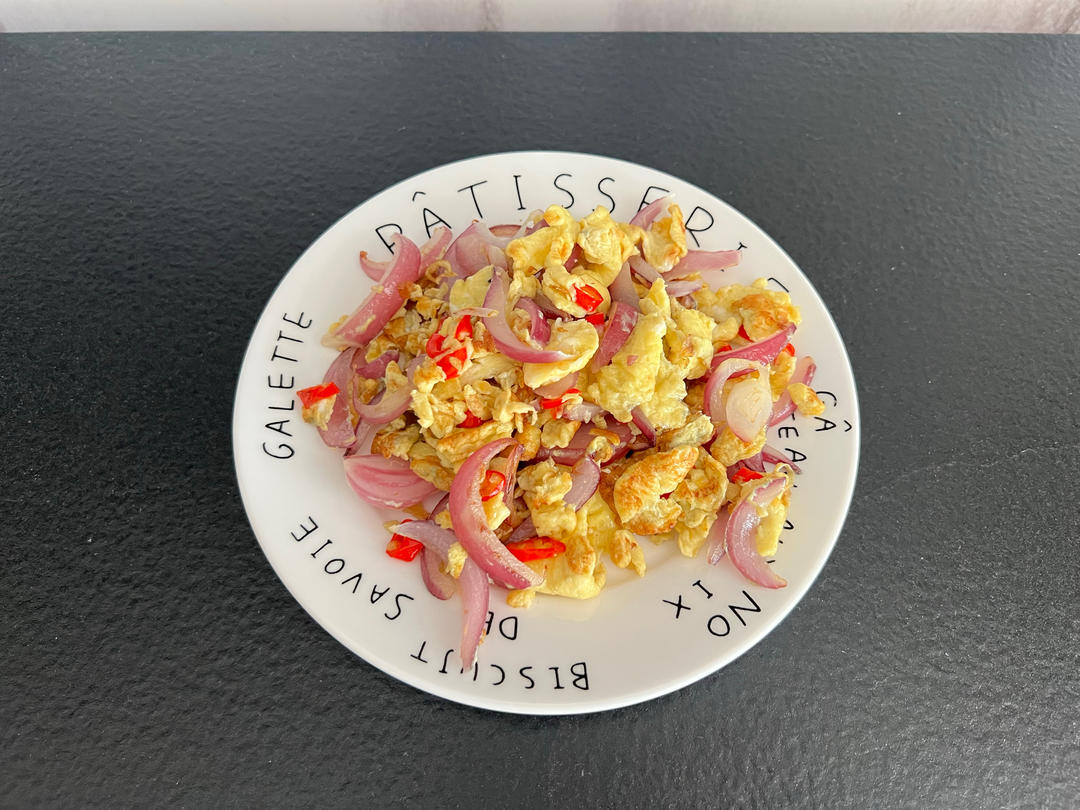降压防癌的好食材  洋葱炒鸡蛋