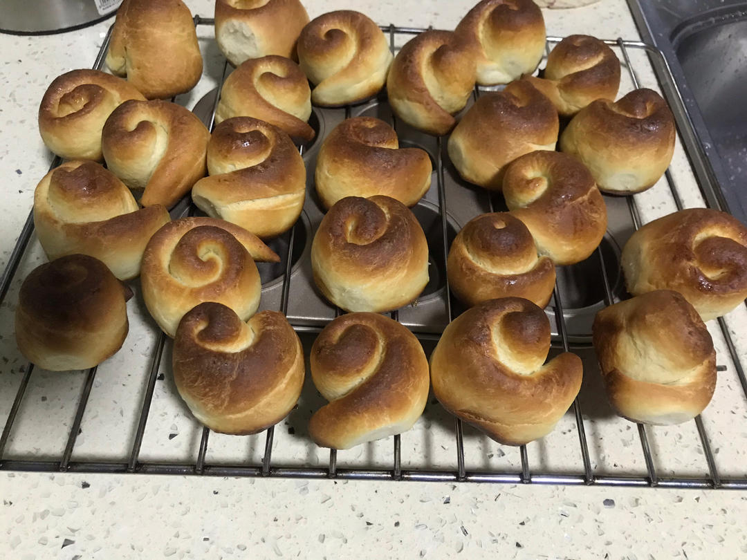 脆底蜂蜜小面包