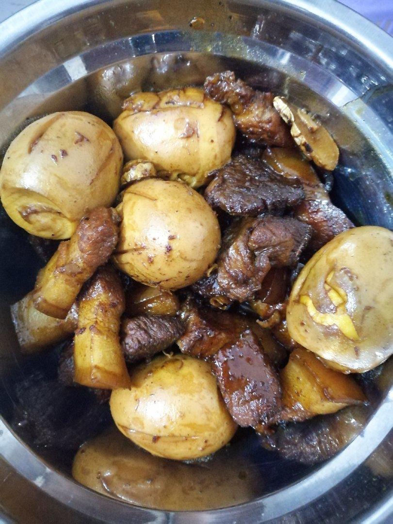 其实也不是很难的红烧肉烧蛋