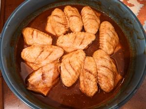 雨妈秘制:蒜香柠檬奥尔良烤鸡翅的做法 步骤3