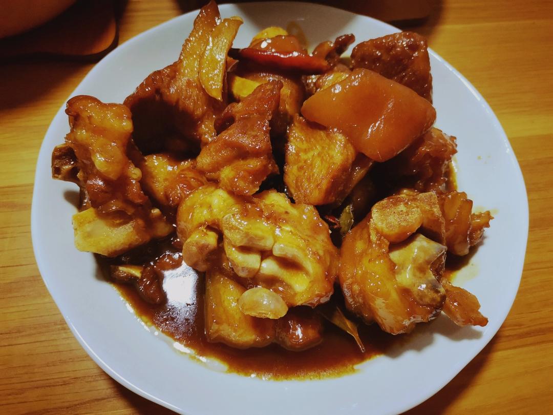 红烧猪蹄，酱香味，超级过嘴瘾的卤猪蹄