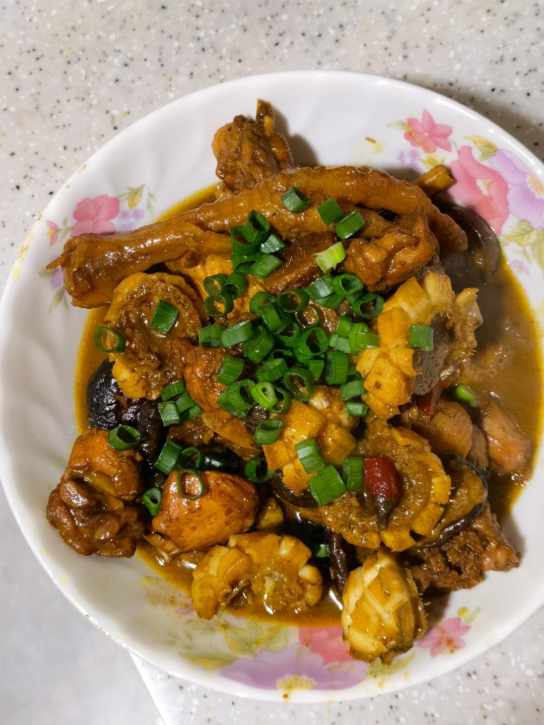 鲍鱼焖鸡煲