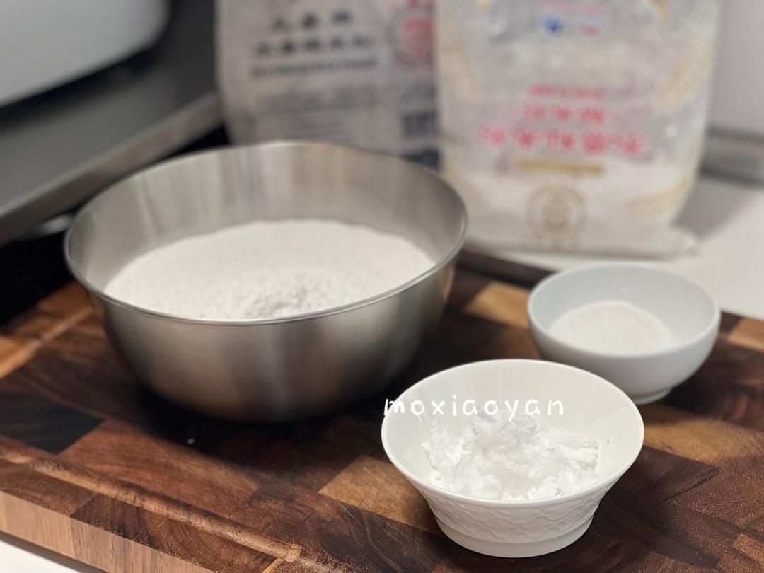 纯奶手撕吐司的做法 步骤1