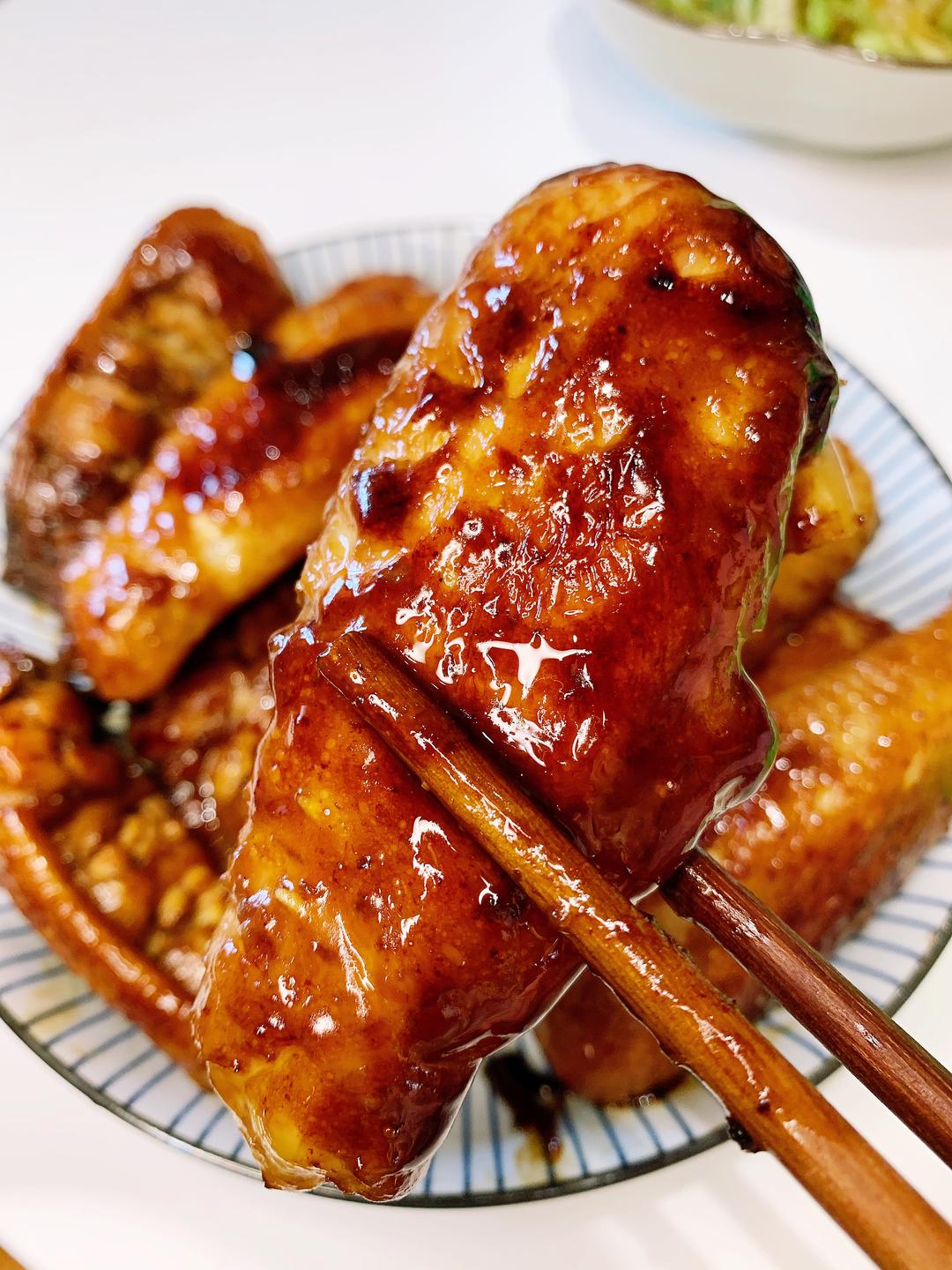 百吃不厌的蜜汁鸡翅的做法