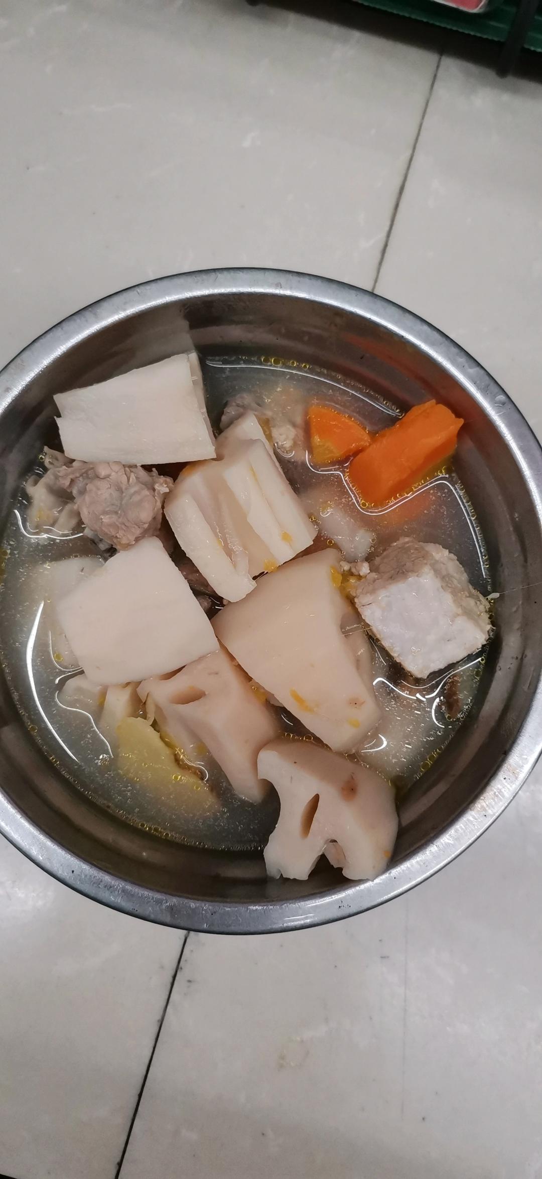 排骨莲藕汤