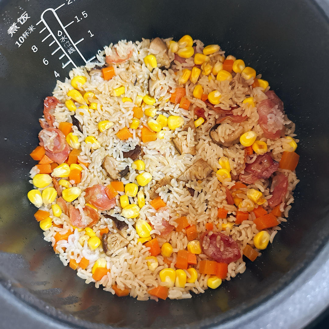 懒人必备～电饭煲腊肠焖饭