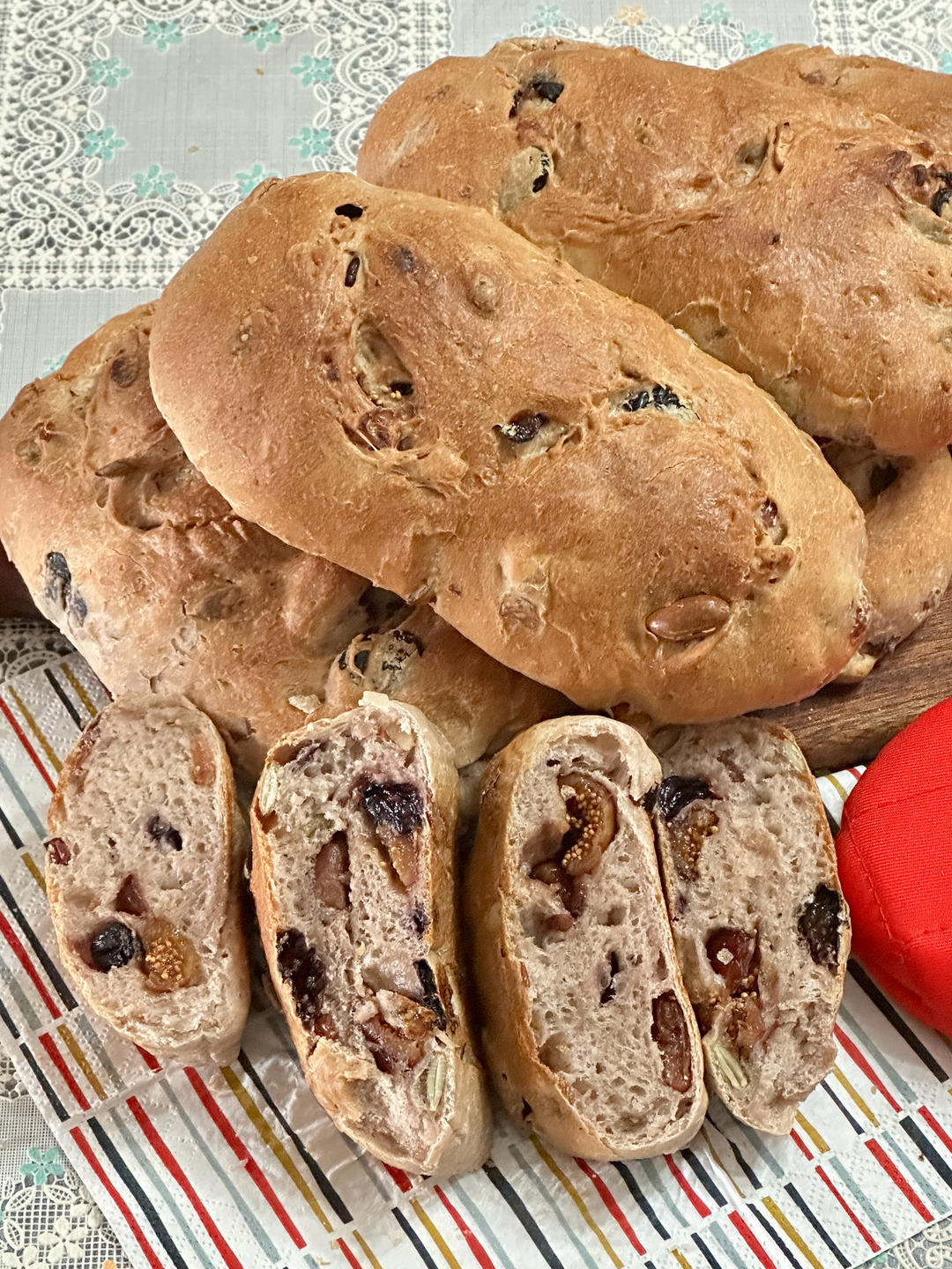 网红面包店的莓果三重奏欧包，在家也能轻松复刻