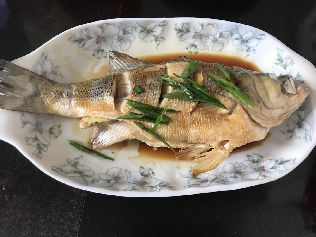 清蒸鲈鱼