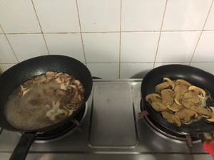 黑牛肝菌两吃-香煎和菌菇汤的做法 步骤3
