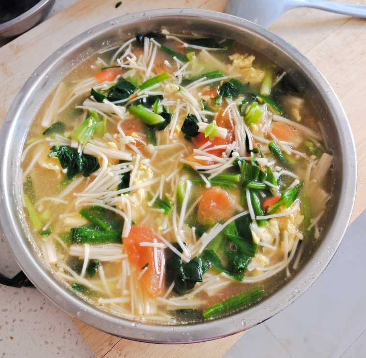 菠菜鲜蔬汤