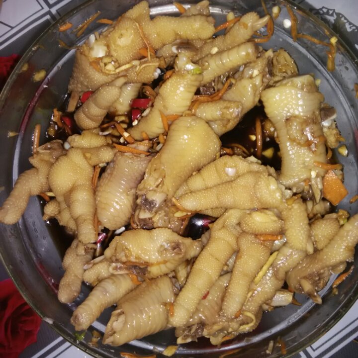 酸辣鸡脚๑