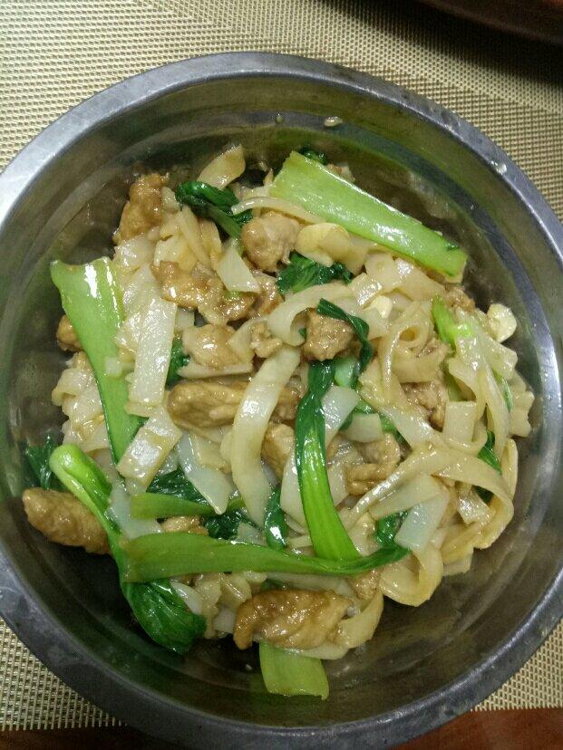 牛肉炒河粉