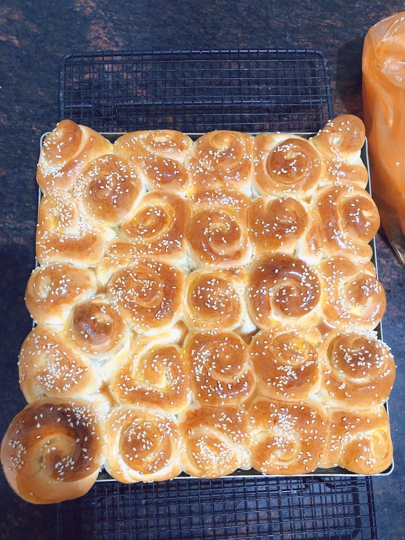 脆底蜂蜜小面包