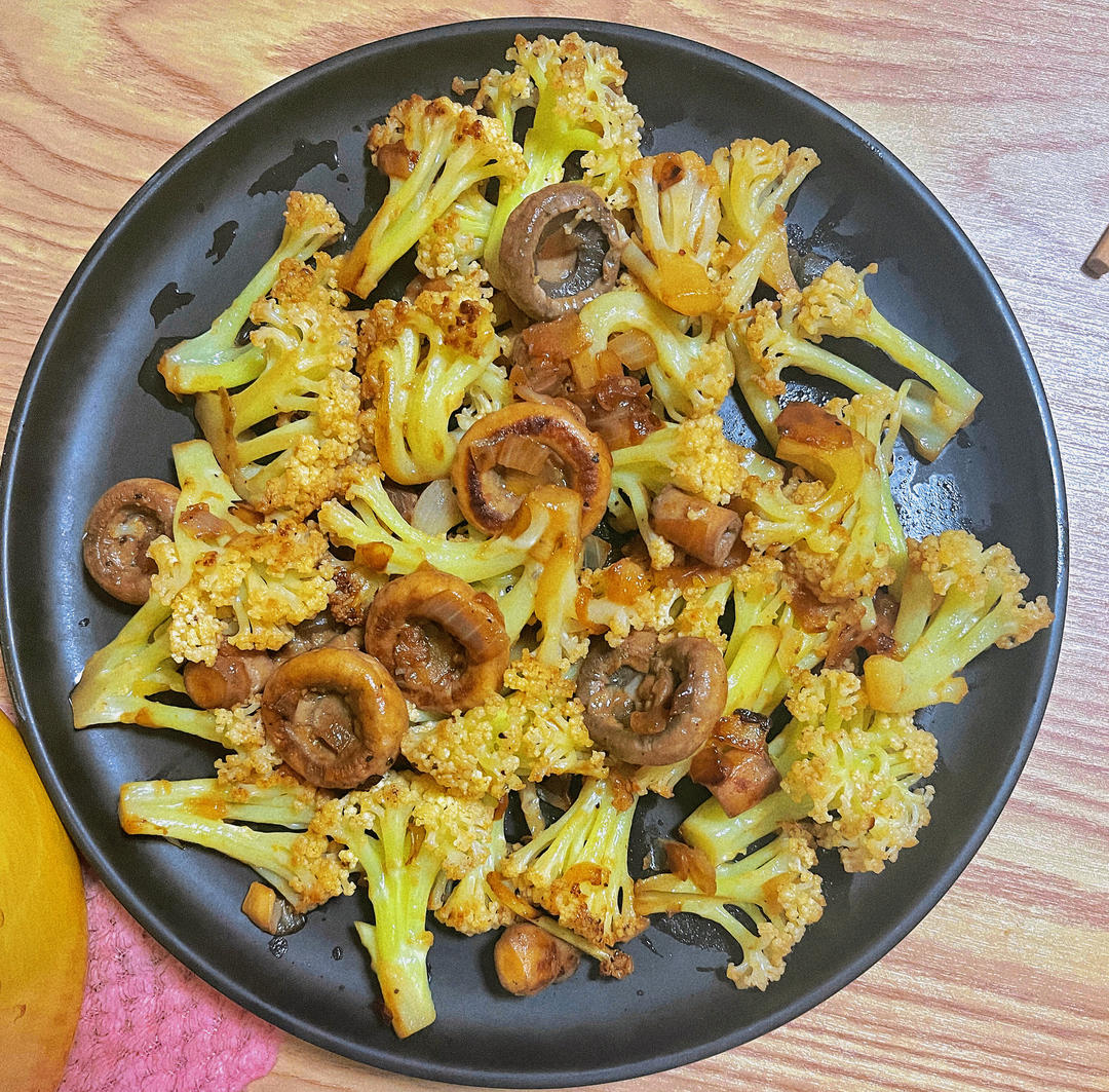 西式炒蘑菇花菜