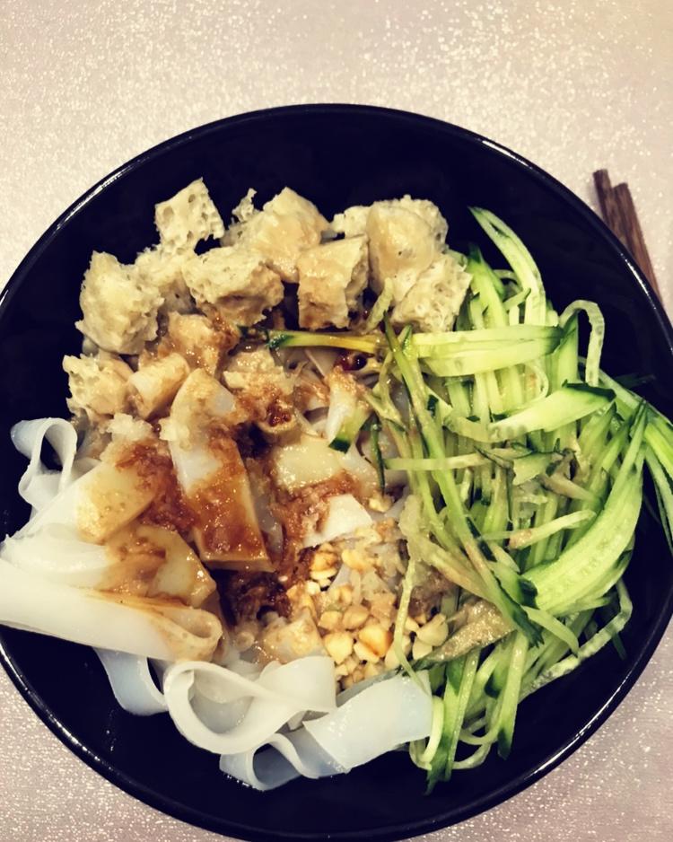 凉皮-家庭自制（告诉你自己做更劲道的秘诀）