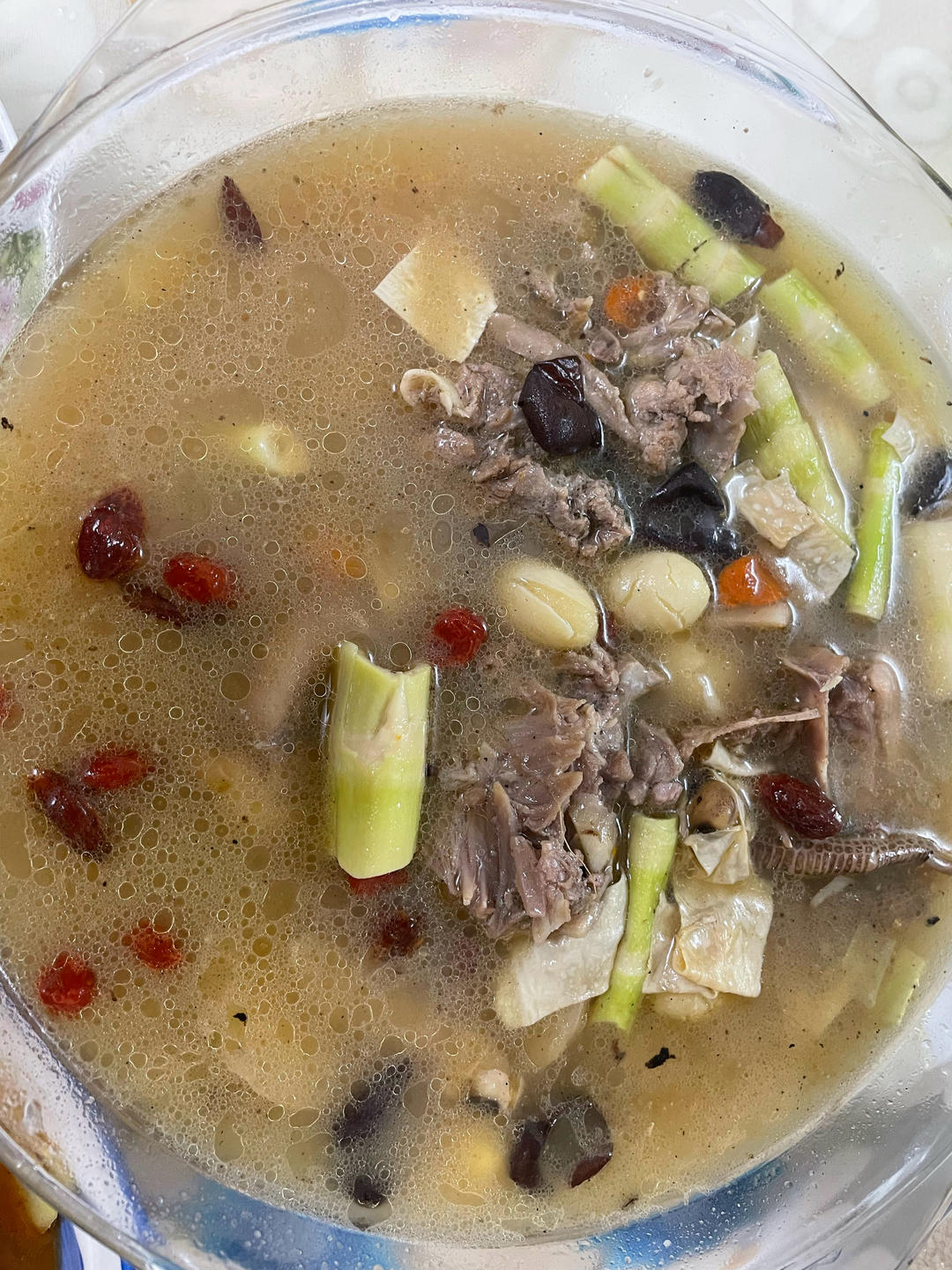 虫草老鸭汤