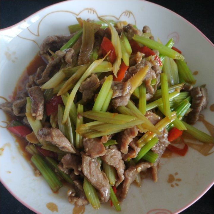 小炒牛肉