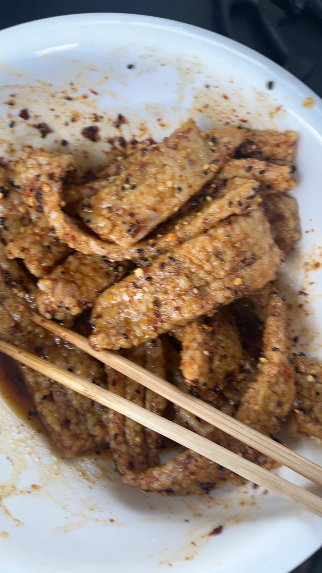 剩米饭做的辣条