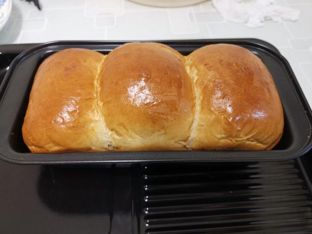 奶油吐司，鲜奶奶油嫩白吐司